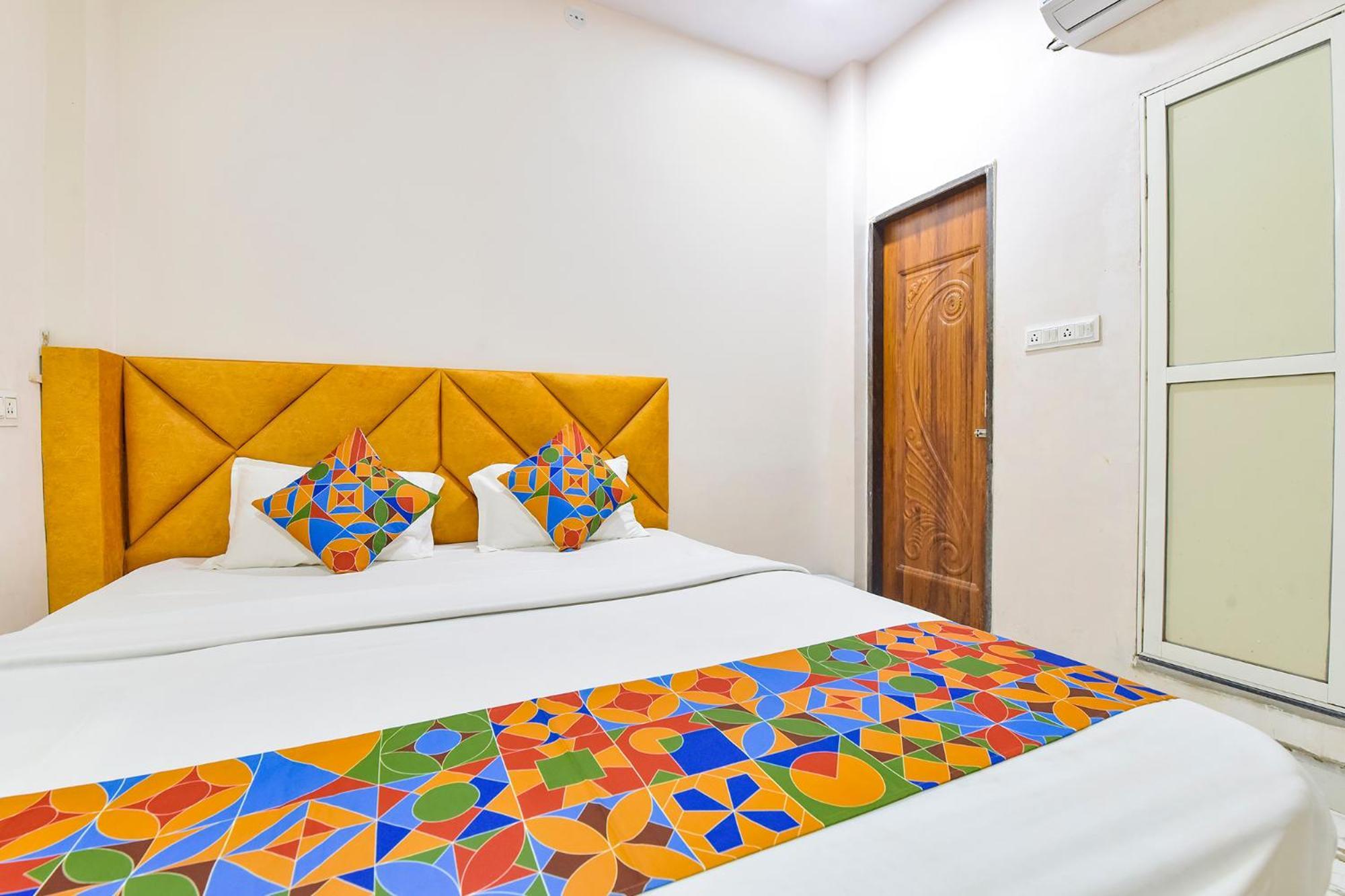 Fabhotel Somnath اوجاين المظهر الخارجي الصورة