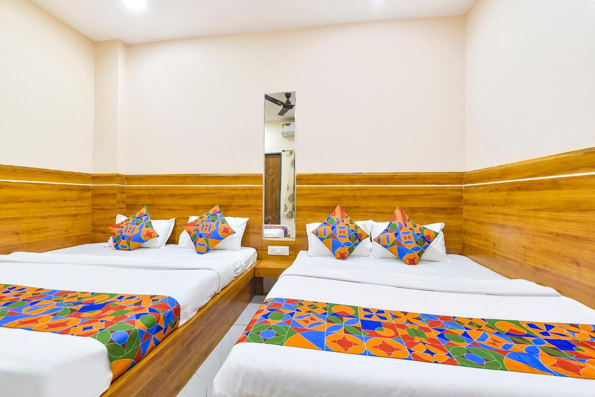 Fabhotel Somnath اوجاين المظهر الخارجي الصورة