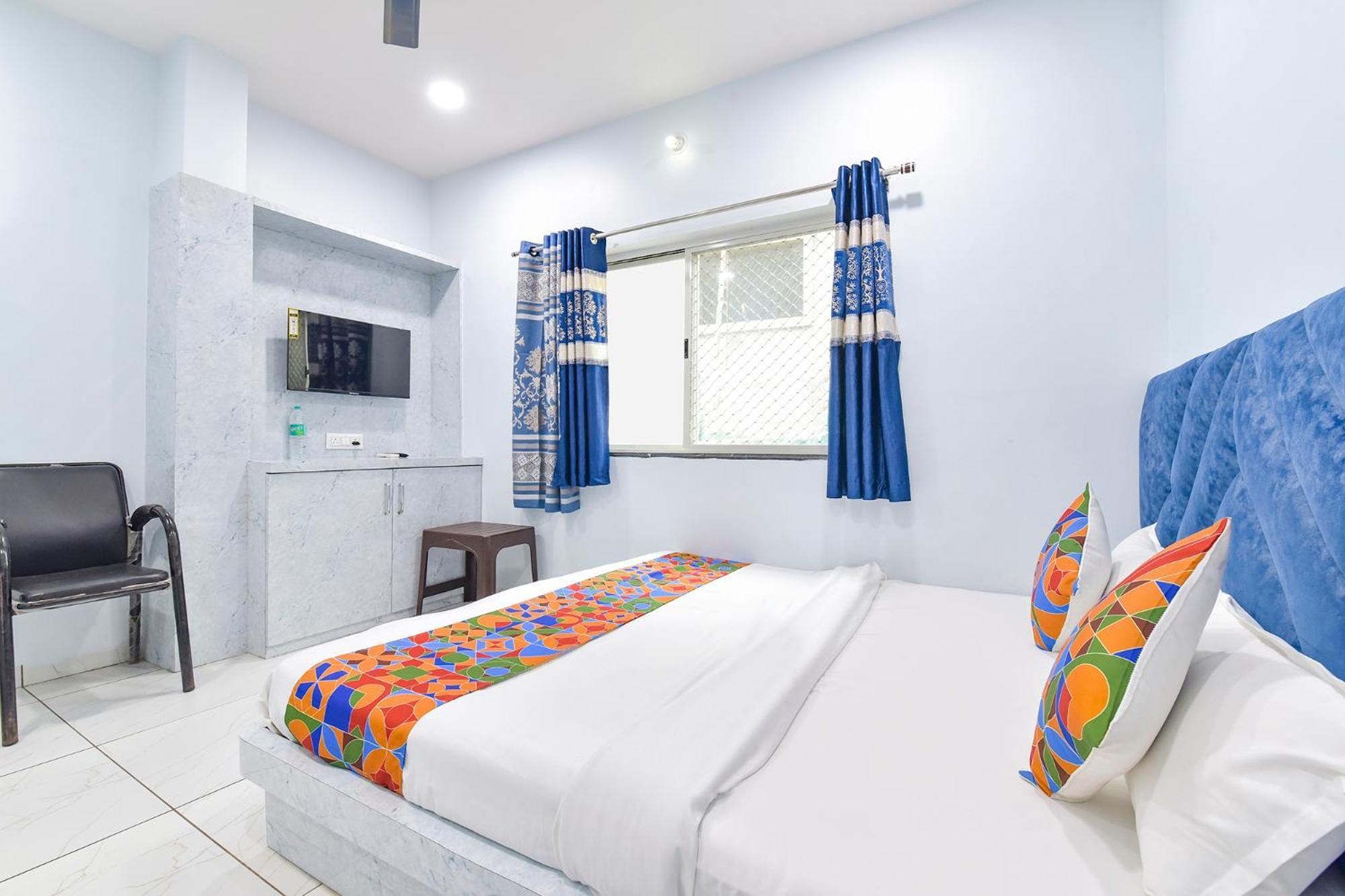Fabhotel Somnath اوجاين المظهر الخارجي الصورة