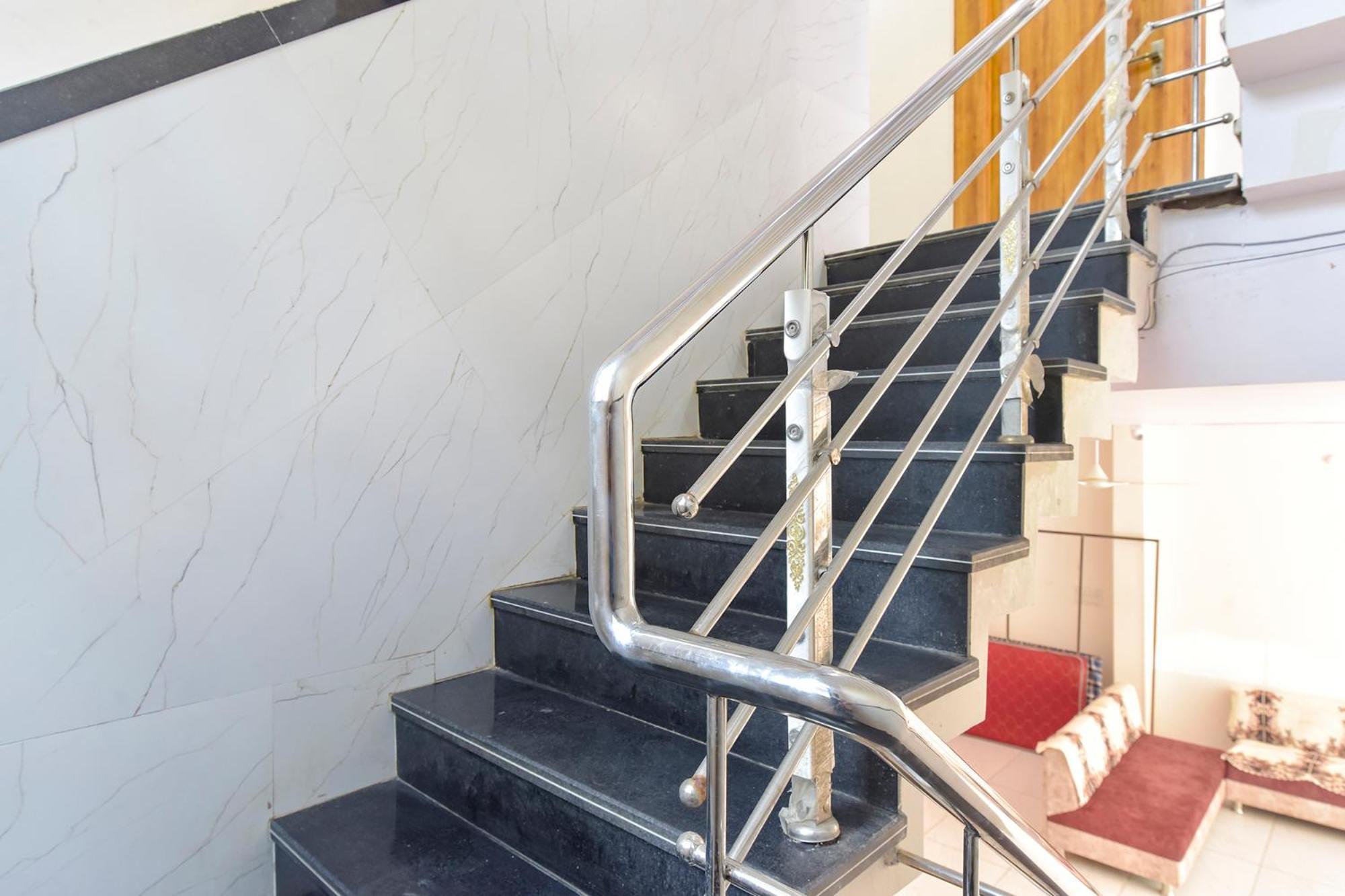 Fabhotel Somnath اوجاين المظهر الخارجي الصورة